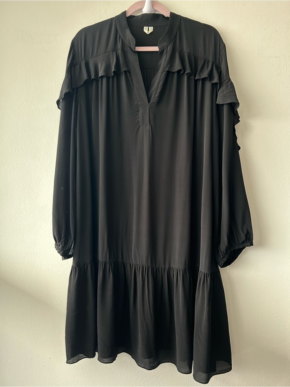 ARKET Flouncy Ruffled Dress Black